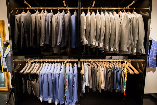 LYDIA(リディア)のスーツ